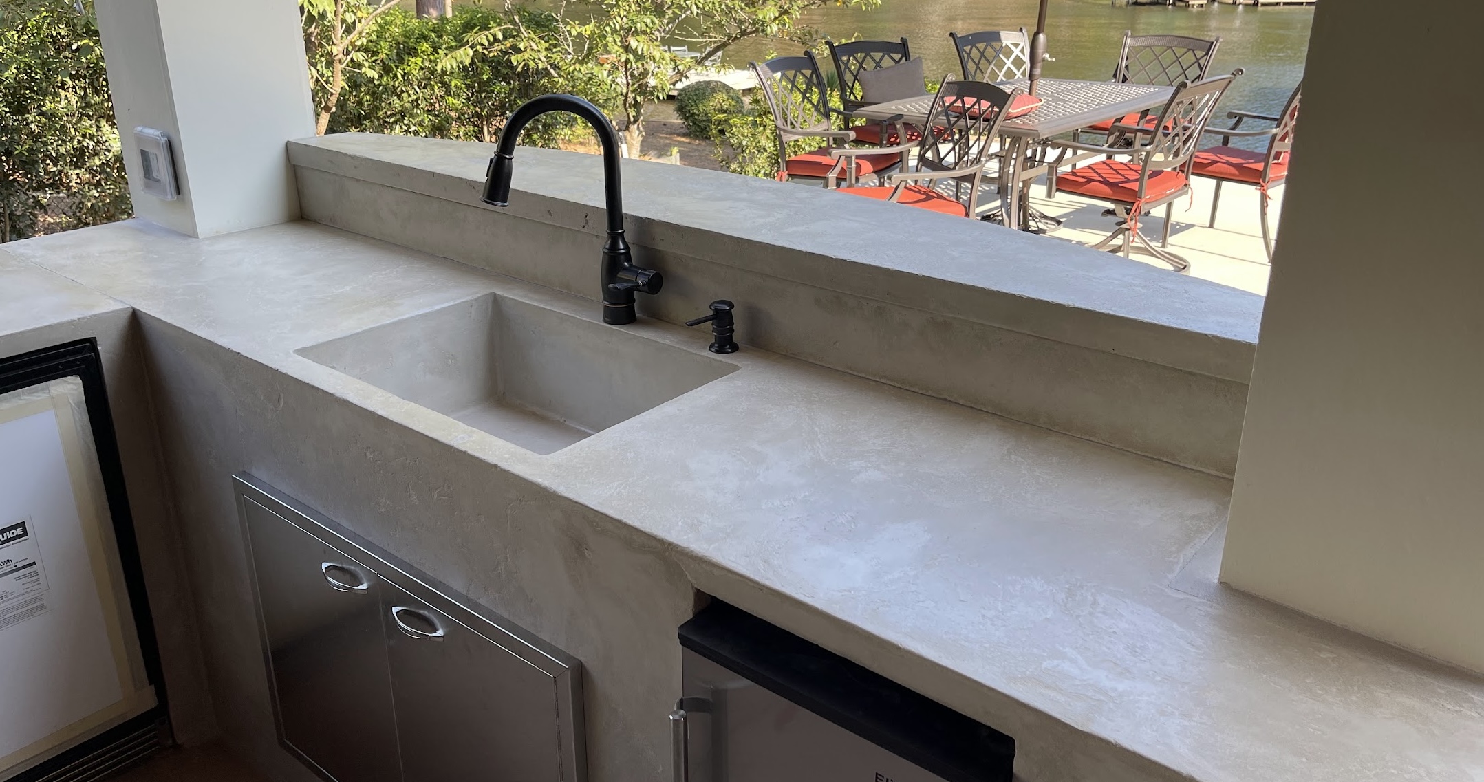 Custom Sinks & Countertops